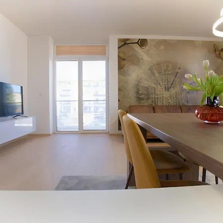 Apartment Arte