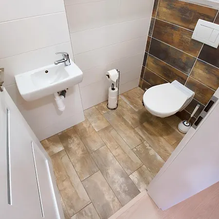 Arte Apartment *